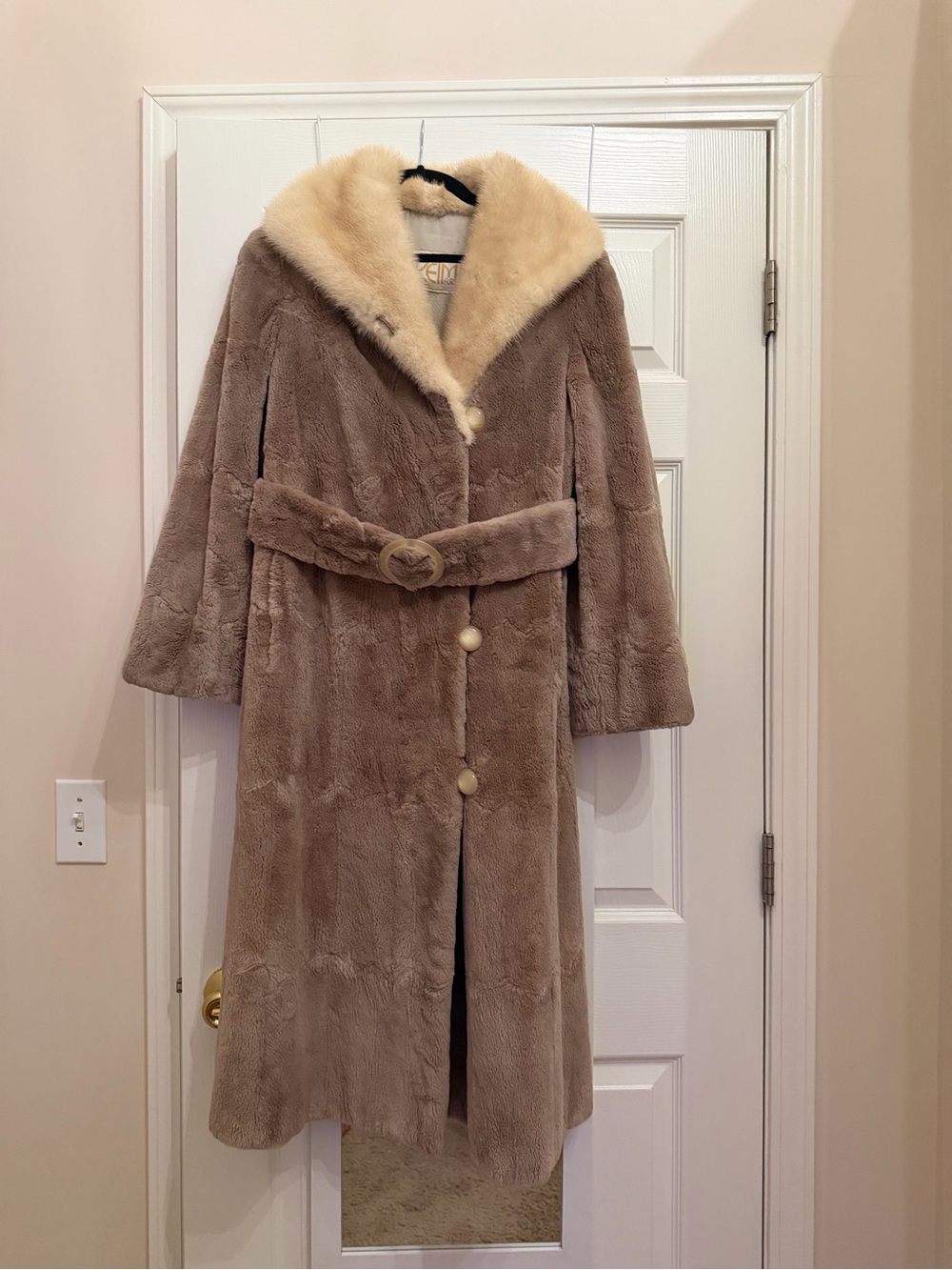 Keim Furs Vintage Real Sheared Beaver Brown Coat Size M